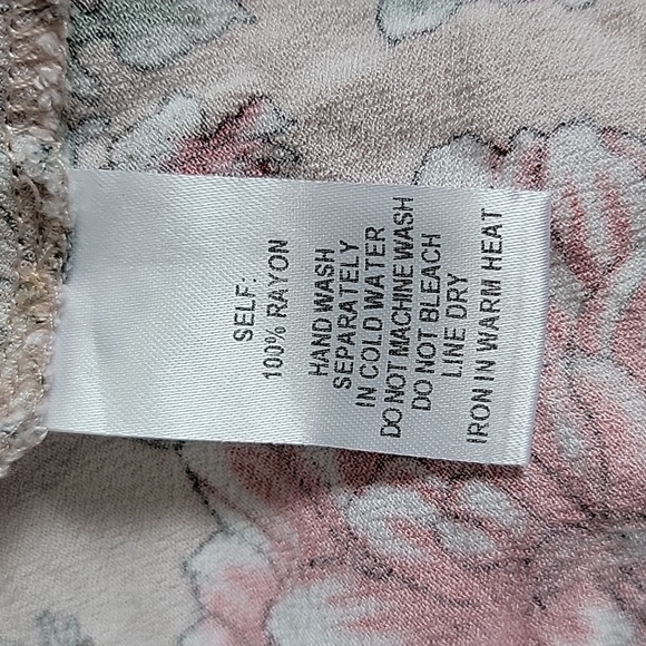 Lulu's Best In Bloom Blush Floral Print Wrap Dress/ Size L. - Picture 11 of 14